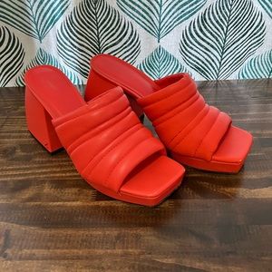 Circus by Sam Edelman Red Padded Block Heel Mules